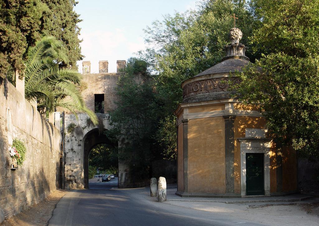 Porta Latina Suite - Private Apartment Rome'S Center Luaran gambar
